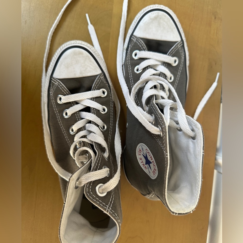 Grey Converse - Picture 2 of 6